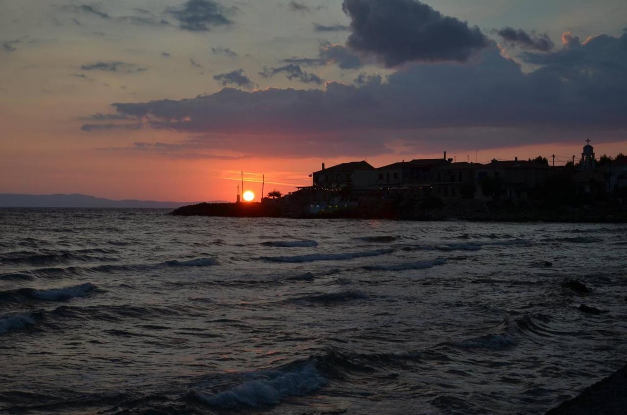 Faros Hotel Agios Nikolaos  Buitenkant foto